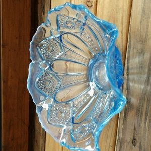 VTG blue iridescent scalloped edge glass bowl
